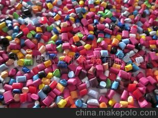 江蘇蘇州塑料色母與塑膠顏料色粉色母全覽 蘇州摩爾塑膠科技專業(yè)解析